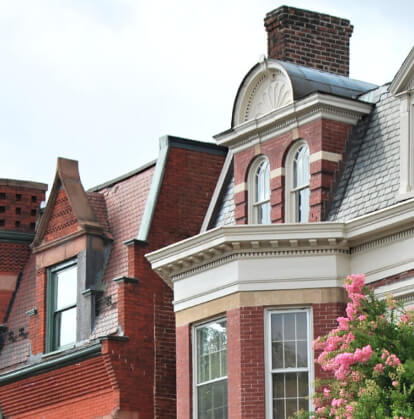 image of richmond virginia's downtown skyline on a bright sunny day