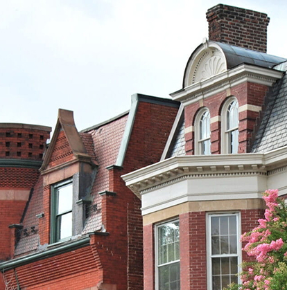 image of richmond virginia's downtown skyline on a bright sunny day